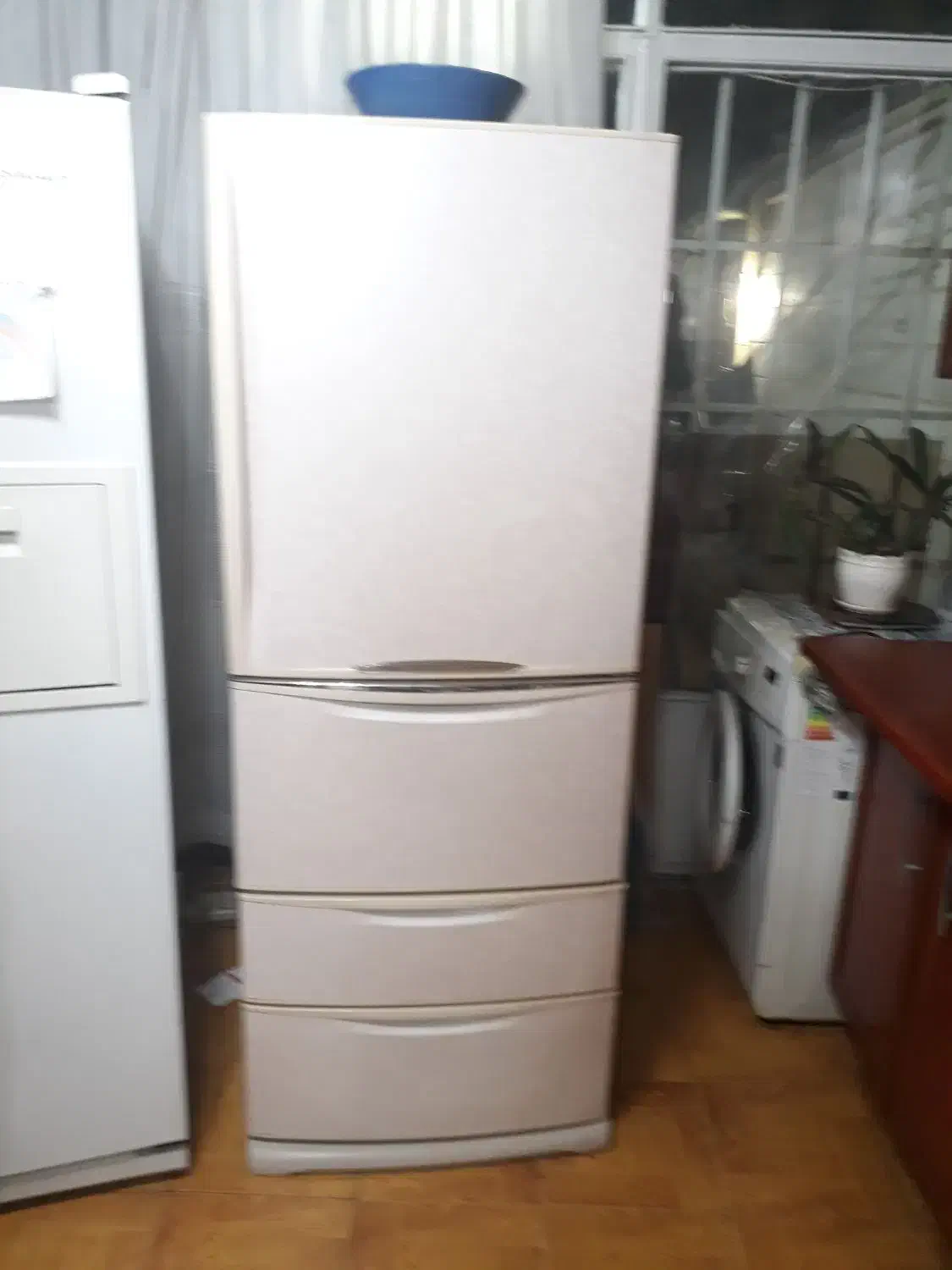 یک عدد یخچال فریزر ژاپونی بفروش میرسد|یخچال و فریزر|ری, دیلمان|دیوار