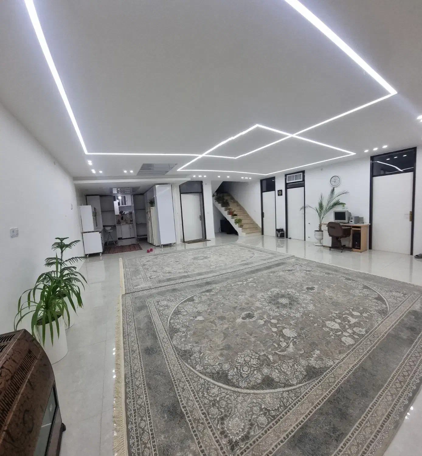 ویلایی فول بازسازی دارای مغازه|فروش خانه و ویلا|آباده, |دیوار