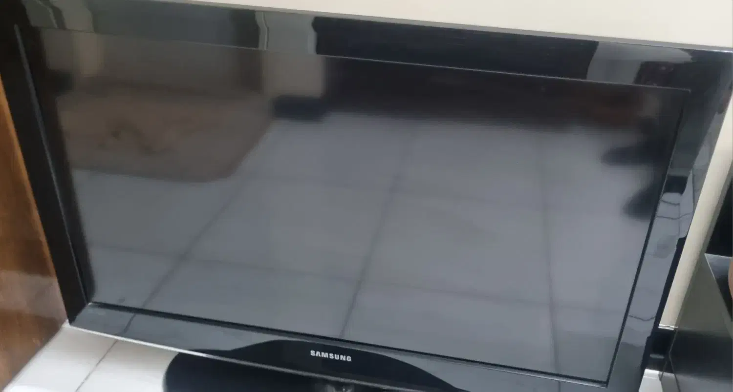 LCD|تلویزیون و پروژکتور|کرج, باغستان|دیوار