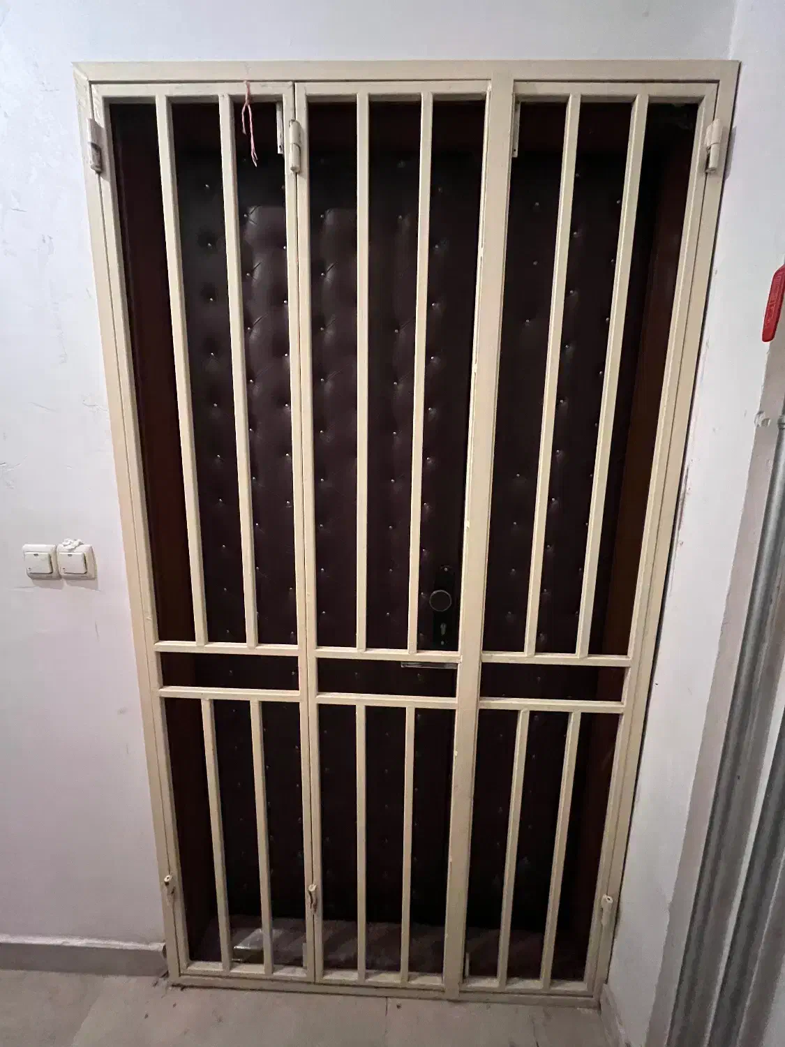 درب ورودی و اتاقی و سرویس|حراج|اردبیل, |دیوار