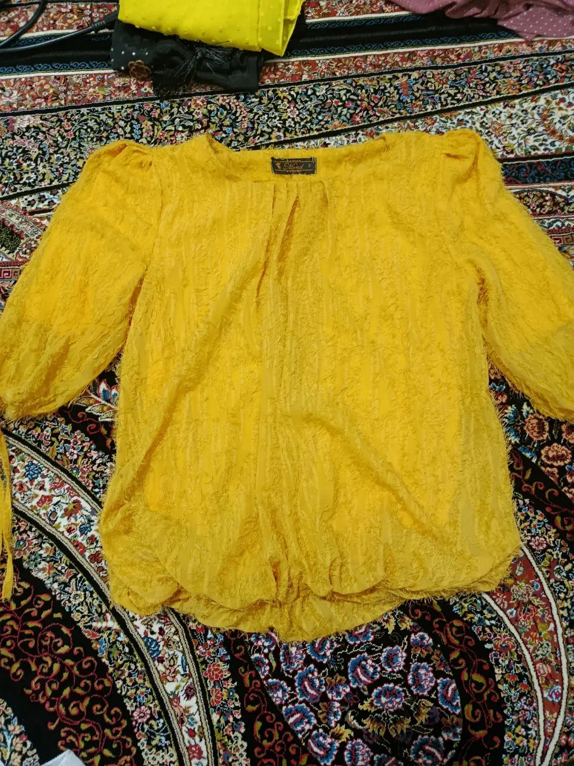 شومیز|لباس|کنگاور, |دیوار