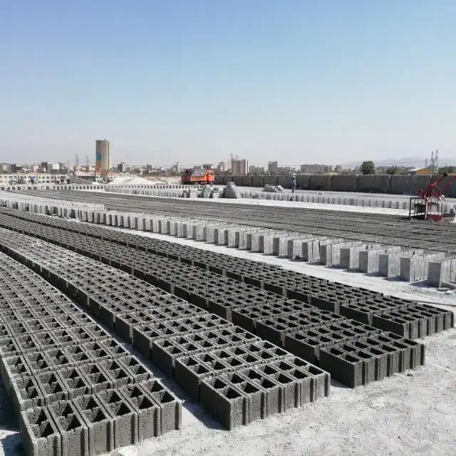 کارگر بلوک زنی کارگاه بلوک|استخدام معماری، عمران و ساختمانی|باقرشهر, |دیوار