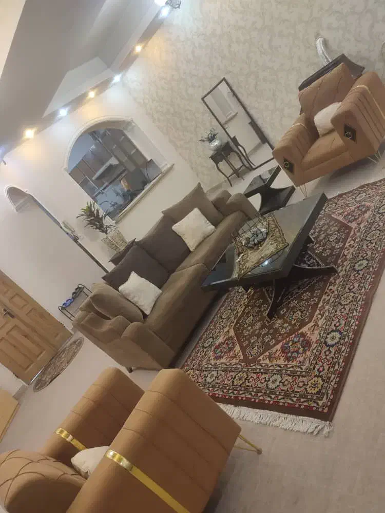 خونه مبله ساعتی روزانه|اجارهٔ کوتاهمدت آپارتمان و سوئیت|شیراز, کلاهدوز|دیوار