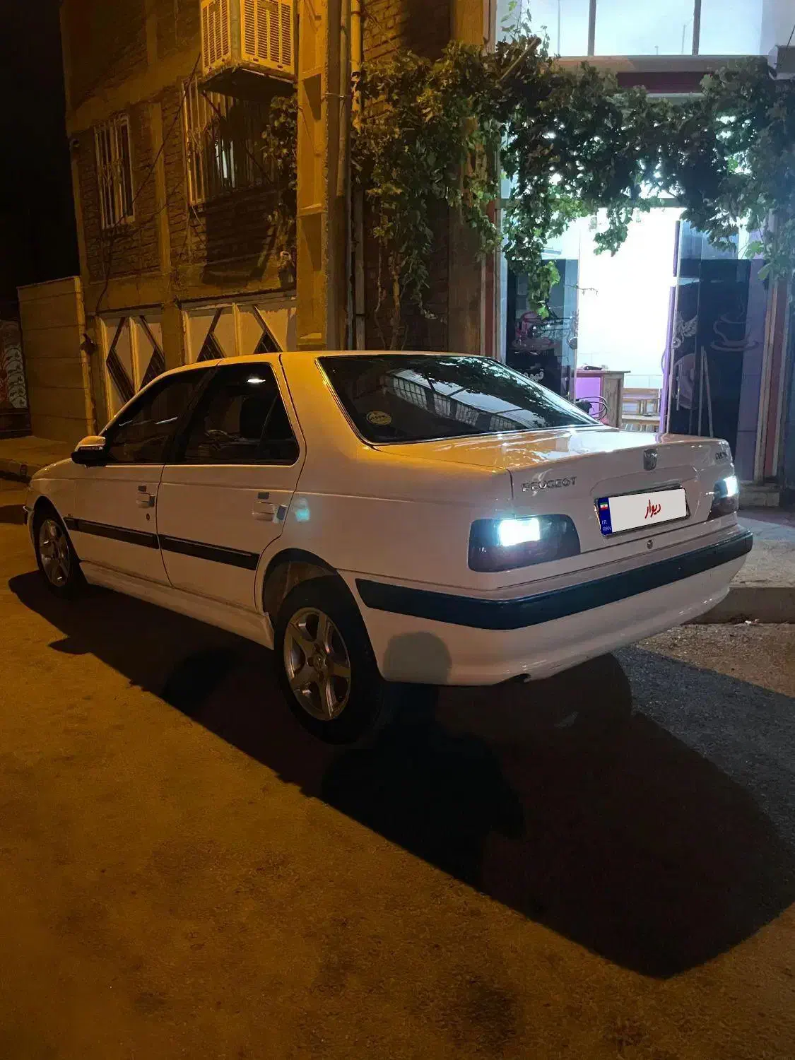 پارس تیوفایو 401 دریچه سیمی|خودرو سواری و وانت|دورود, |دیوار