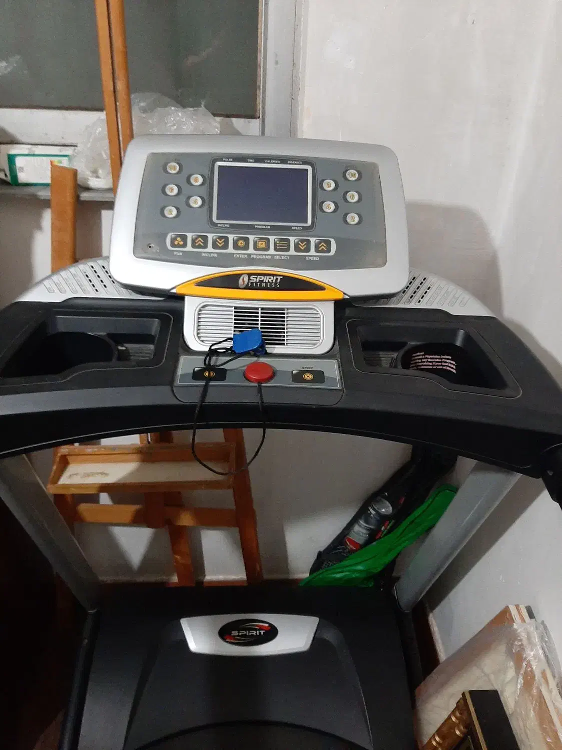 تردمیل اسپیریت تحمل وزن۱۳۰کیلوگرم|تجهیزات ورزشی|رشت, آب و برق|دیوار