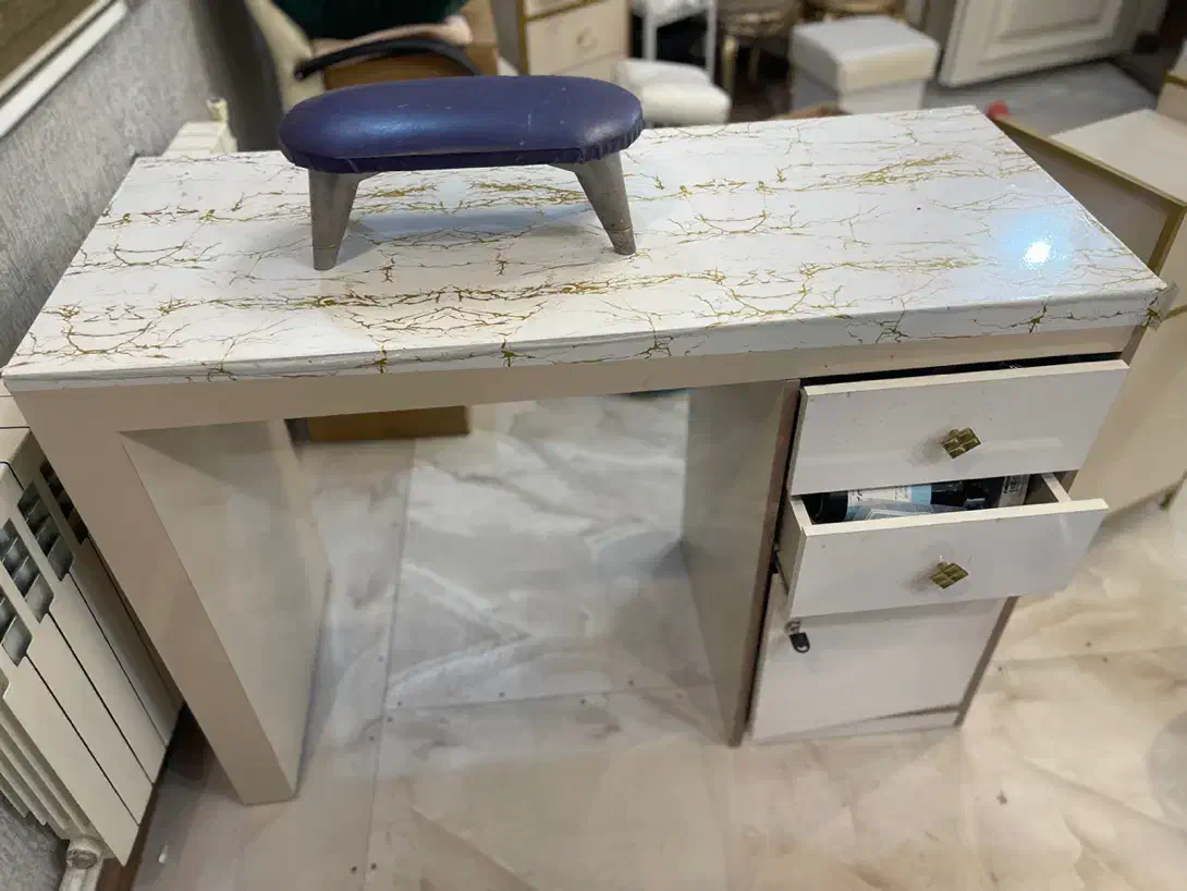 میز|میز تحریر و کامپیوتر|تبریز, |دیوار