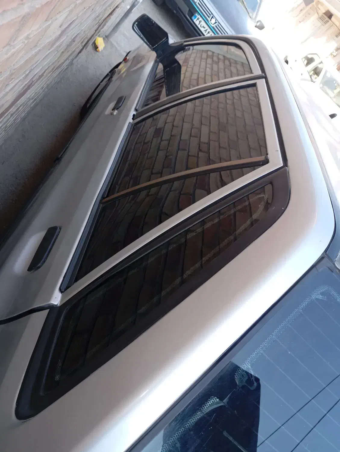 یک دستگاه خودروی نقره ای مدل ۱۳۸۵|خودرو سواری و وانت|قم, انسجام|دیوار