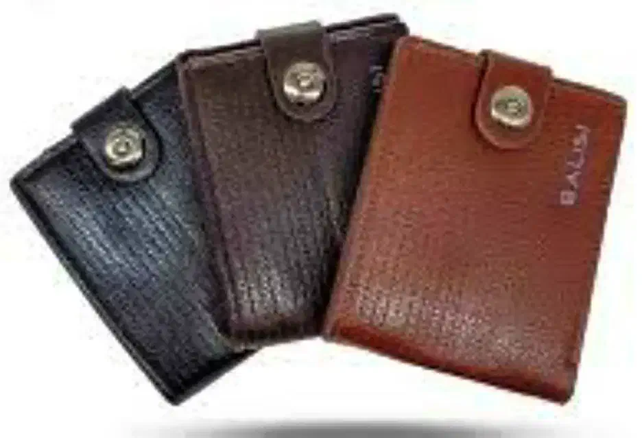 کیف مردانه حاوی مدارک گم شده|اشیا|ورامین, ورامین|دیوار