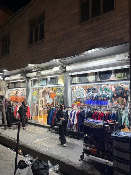 استخدام فروشنده خانم و آقا|استخدام خدمات فروشگاه و رستوران|تهران, عبدل‌آباد|دیوار