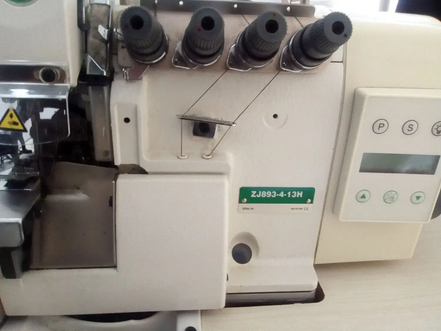 چرخ صنعتی راسته دوز و سردوز|چرخ خیاطی و ریسندگی|زنجان, |دیوار