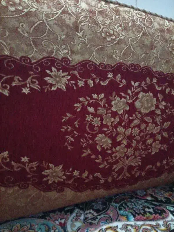 صندلی پشتی|صندلی و نیمکت|یزد, |دیوار