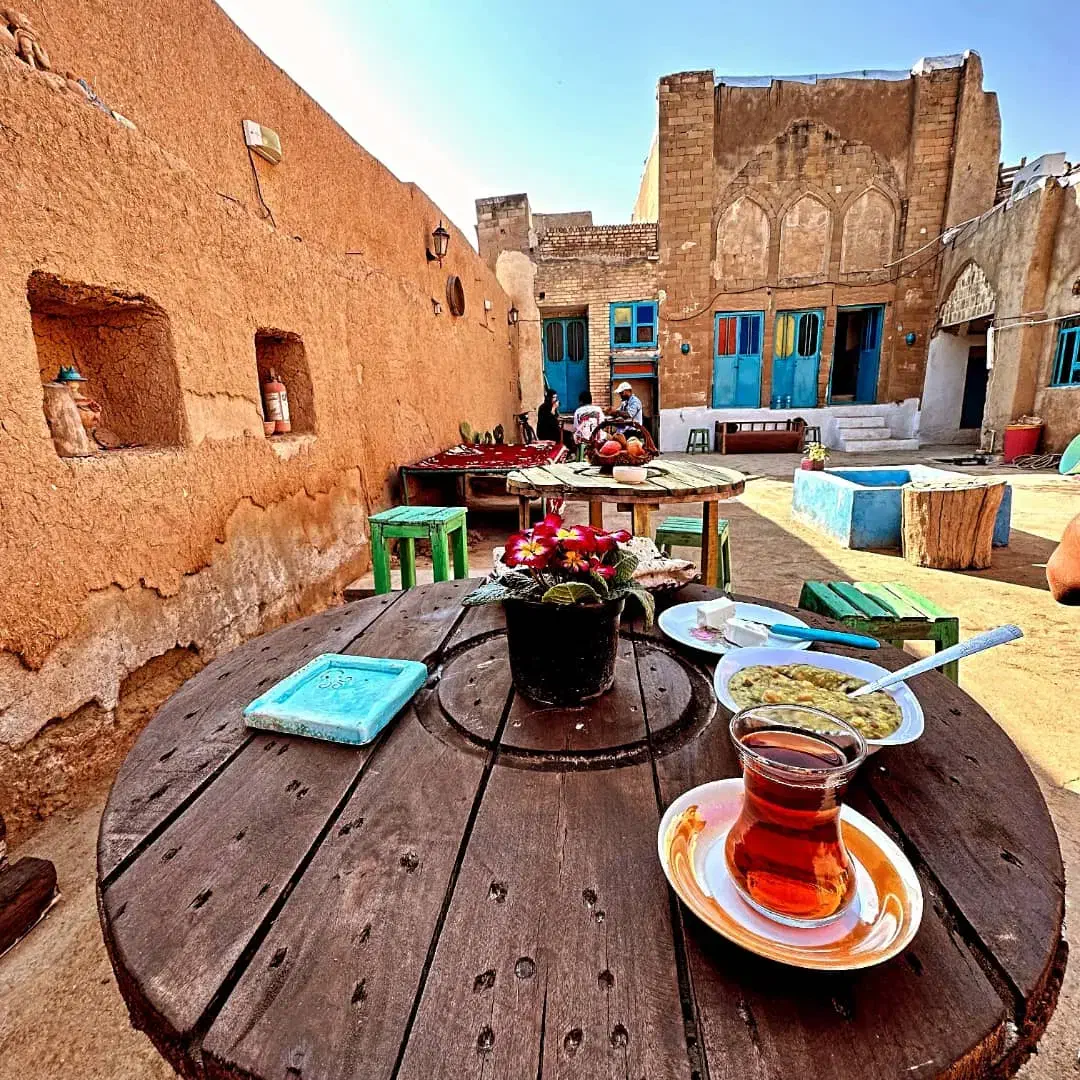 اقامتگاه وخانه تاریخی سی سرا|اجارهٔ کوتاه‌مدت آپارتمان و سوئیت|شوشتر, |دیوار