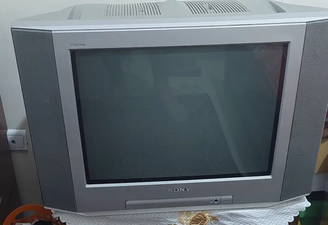 تلویزیون ۲۱ اینچ و گیرنده دیجیتال|تلویزیون و پروژکتور|زنجان, |دیوار