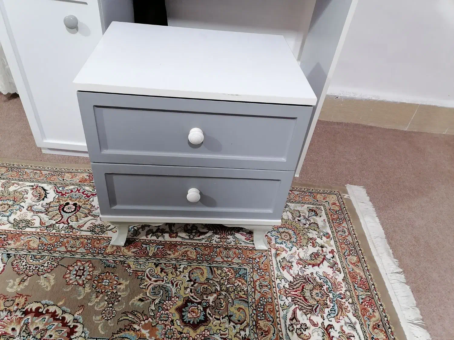 یک عدد میز تحریر ویک عدد پاتختی|میز تحریر و کامپیوتر|یاسوج, |دیوار