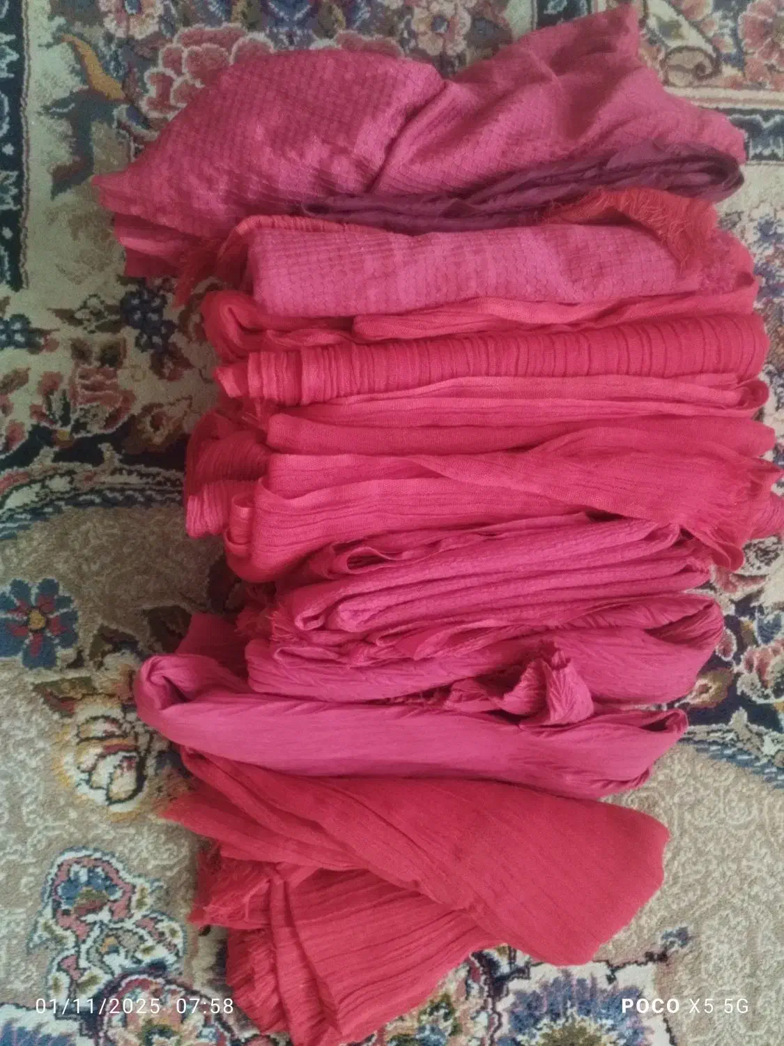 شال یلدای|لباس|مشهد, شهید قربانی|دیوار