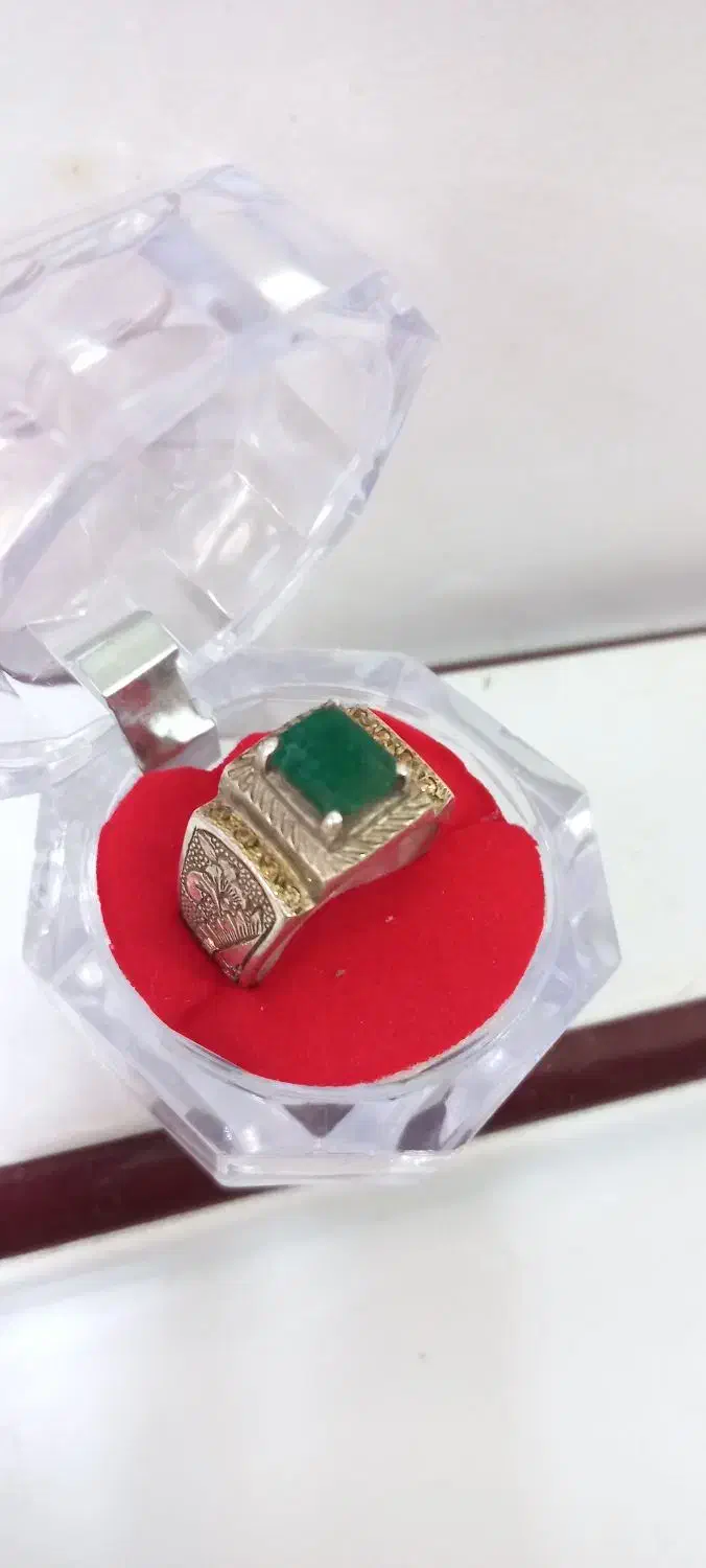 انگشتر نقره زمرد|جواهرات|زاهدان, |دیوار