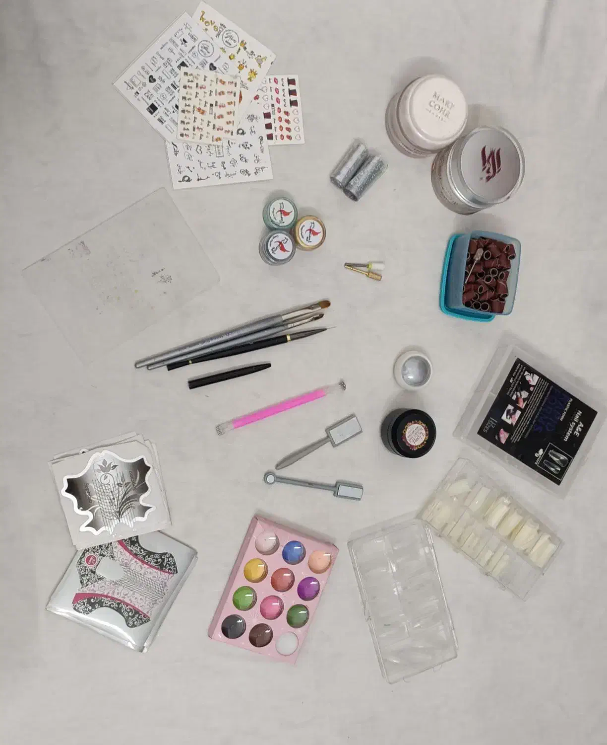 ست وسایل کاشت ناخن کامل|آرایشگاه و سالنهای زیبایی|نجفآباد, قلعه سفید|دیوار