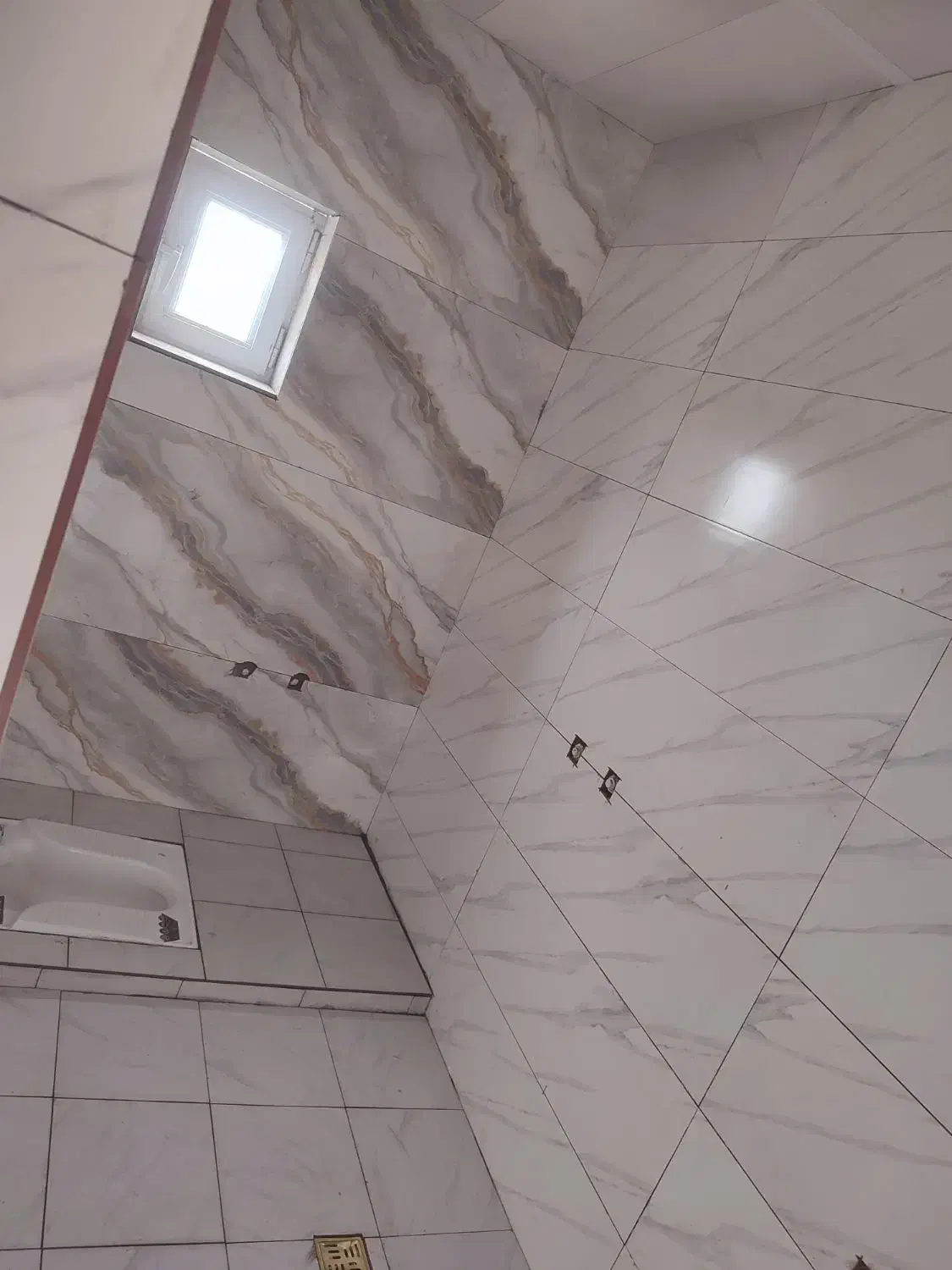 کاشیکاری و کاشی کاری|خدمات پیشه و مهارت|ارومیه, |دیوار