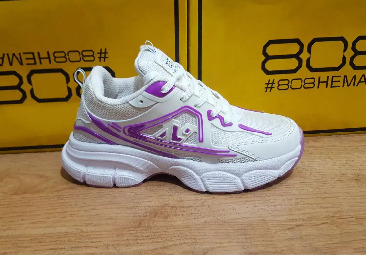 کتونی نیوبالانس لژدار کف دوخت لیبل دار باکیفیت|کیف، کفش، کمربند|شیراز, هفت تنان|دیوار