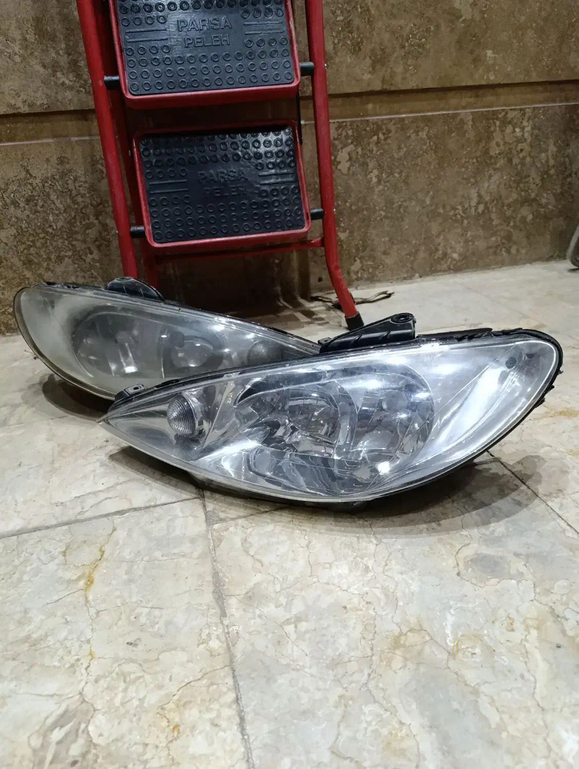 چراغ جلو ۲۰۶ سالم|قطعات یدکی و لوازم جانبی|شاهین‌شهر, نسیم ۵|دیوار