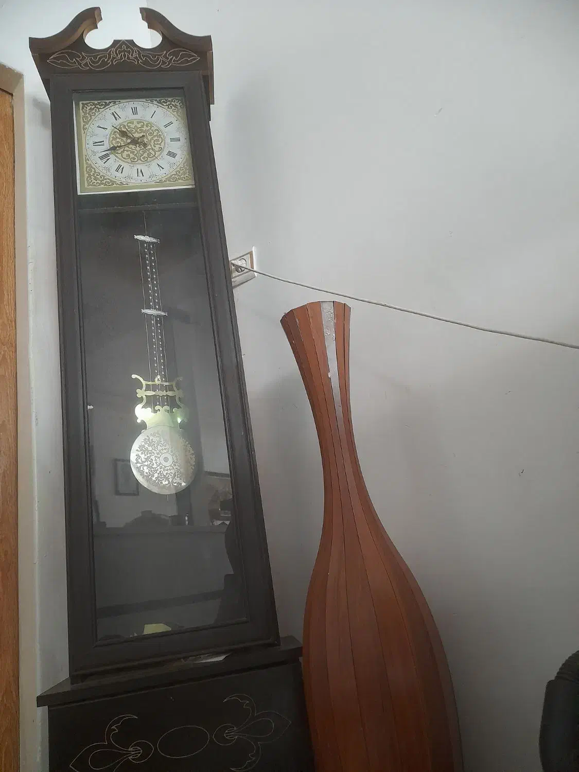 ساعت ایستاده با گلدان چوبی|ساعت دیواری و تزئینی|سبزوار, هویزه|دیوار