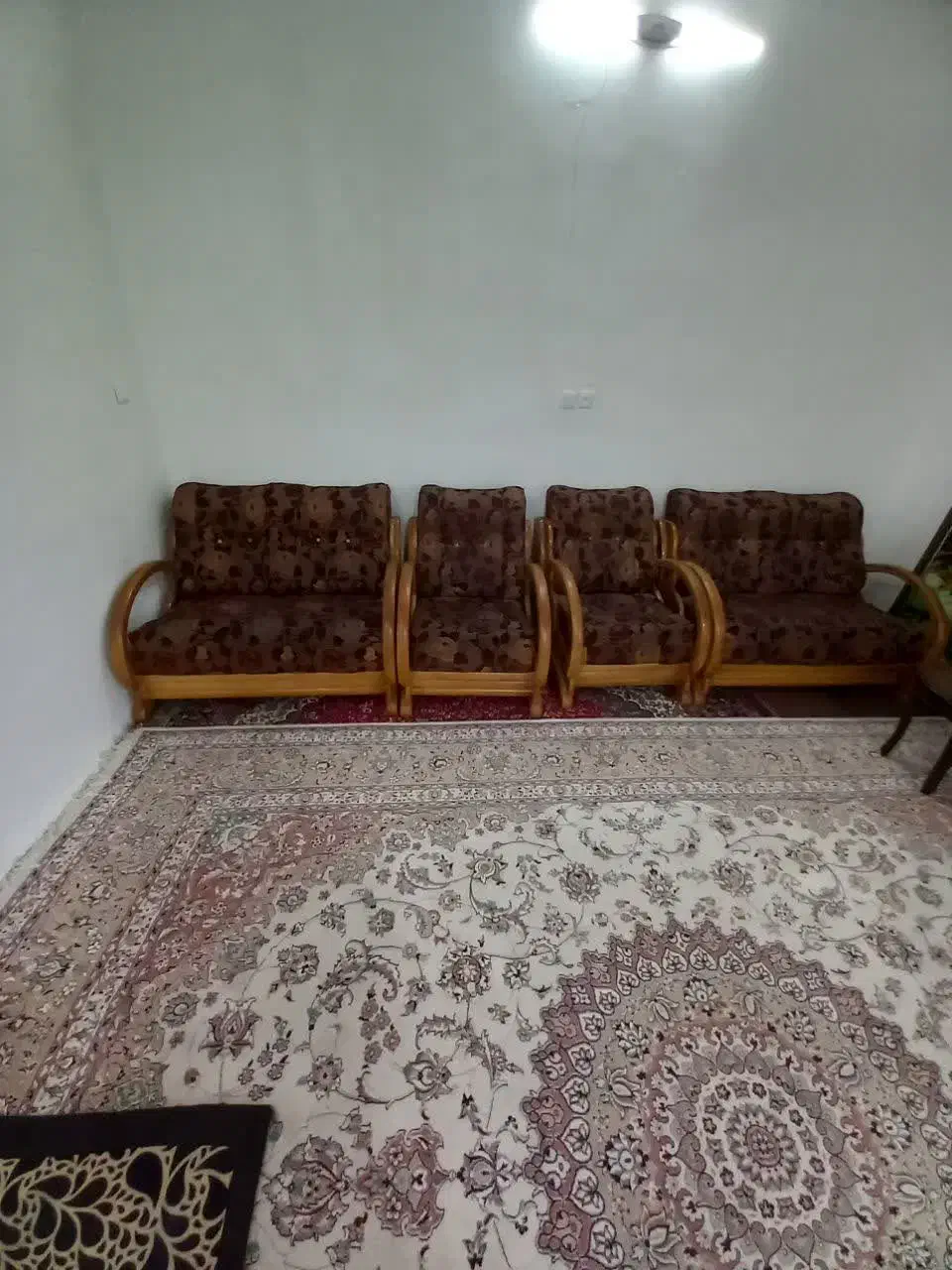 مبل|مبلمان خانگی و میز عسلی|پیر بکران, |دیوار