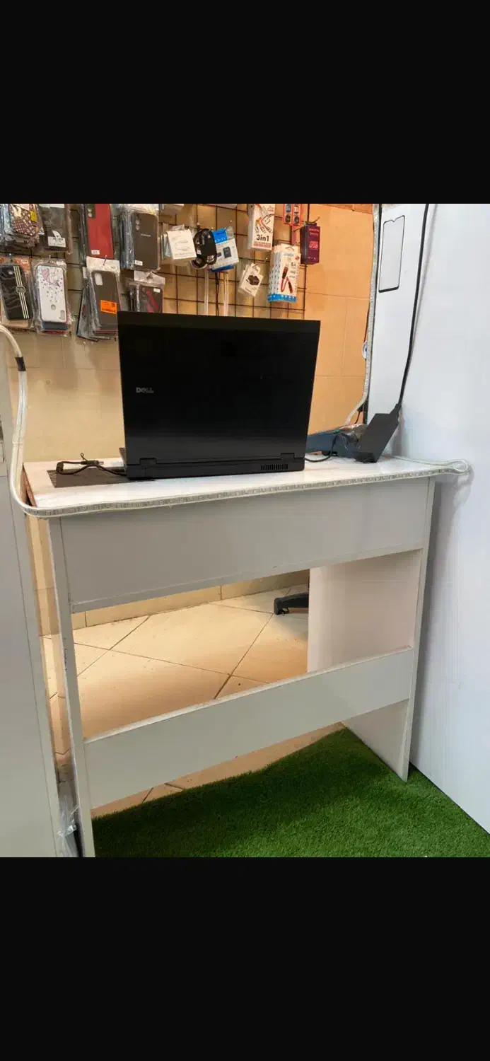 ویترین مغازه /استند ایستاده / میزکار|فروشگاه و مغازه|شفت, |دیوار