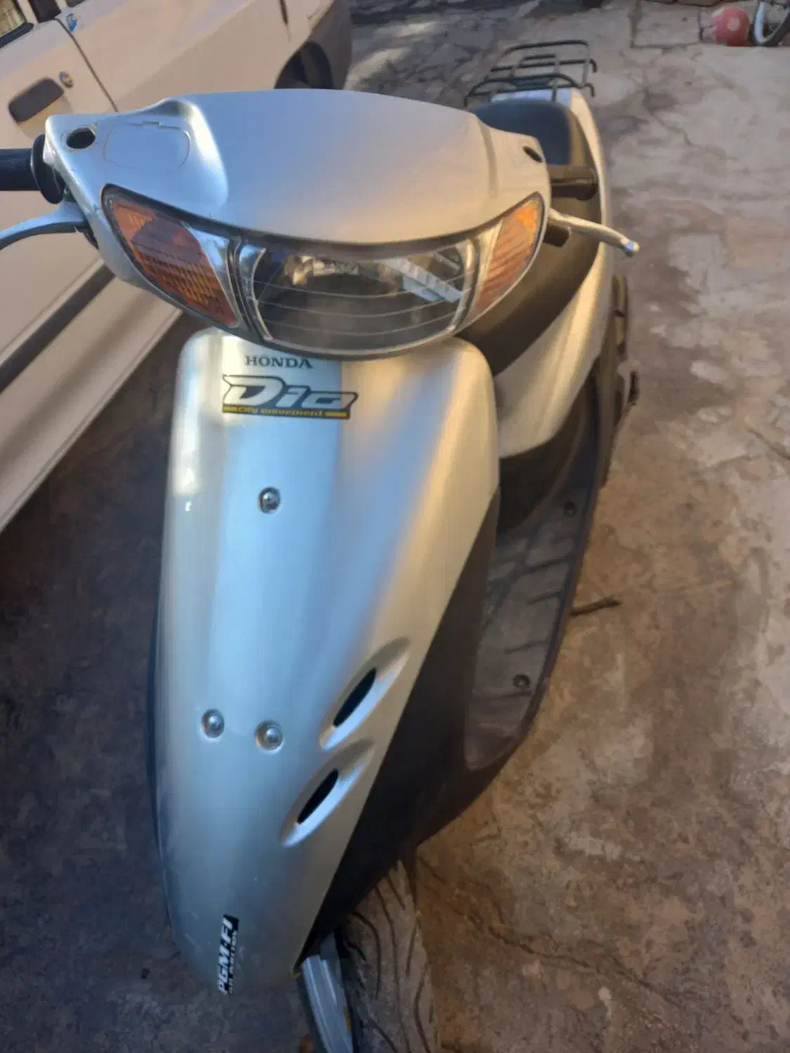 هندا ژاپن|موتورسیکلت|مرودشت, نقش رستم|دیوار