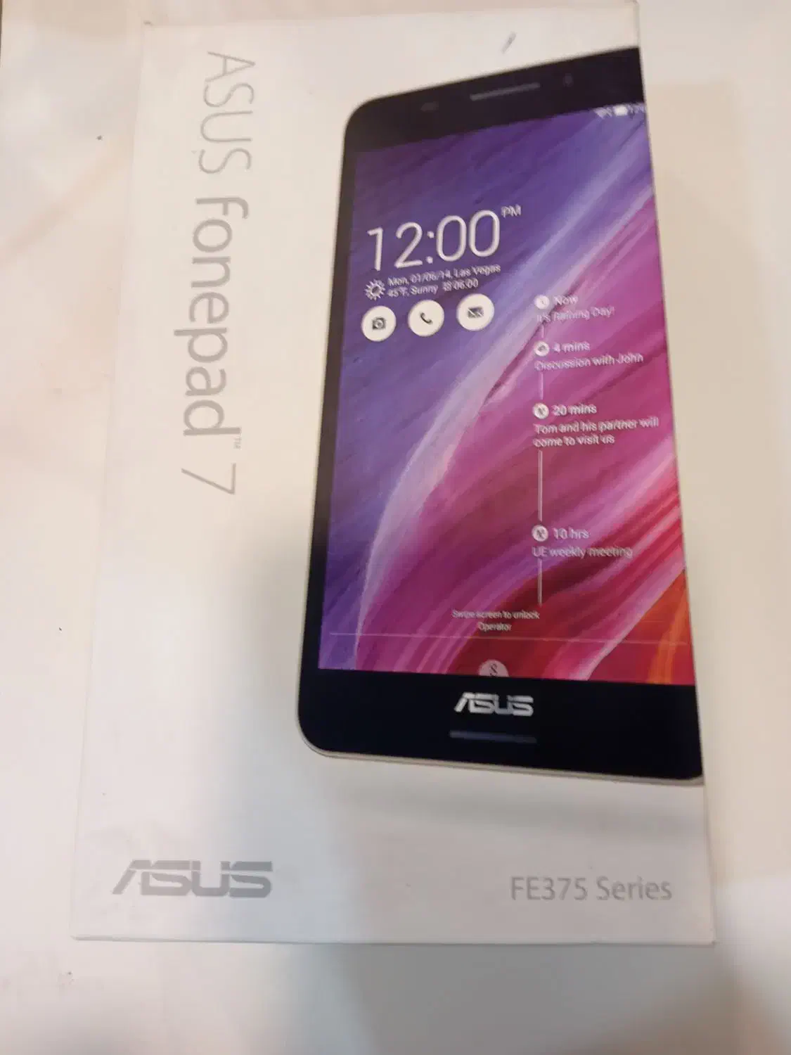 تبلت|تبلت|مشهد, کارمندان دوم|دیوار