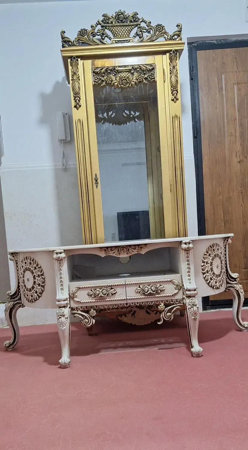 بوفه و میز تلویزیون در حد نومهدیشهر|بوفه، ویترین، کنسول|سمنان, |دیوار