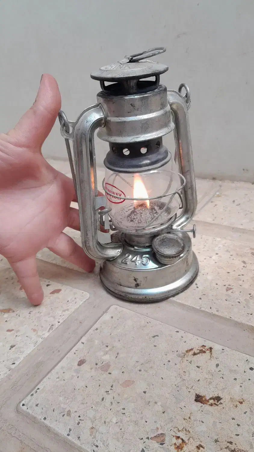 فانوس|کلکسیون اشیاء عتیقه|کوهدشت, |دیوار