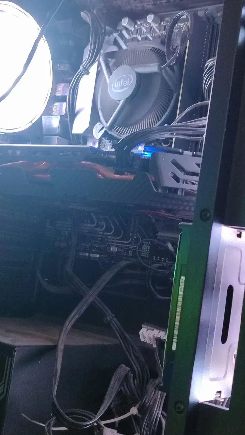 pc گیمینگ|رایانه رومیزی|زاهدان, |دیوار