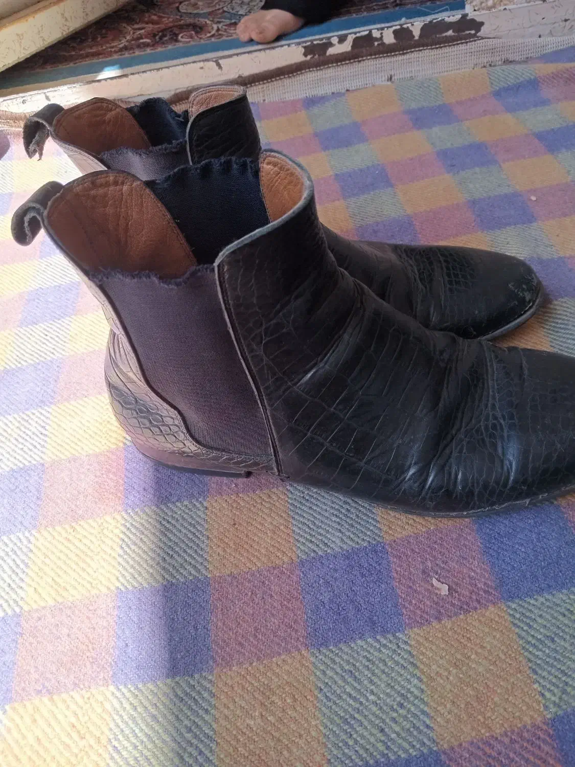 یک جفت کفش|کیف، کفش، کمربند|ایلام, |دیوار