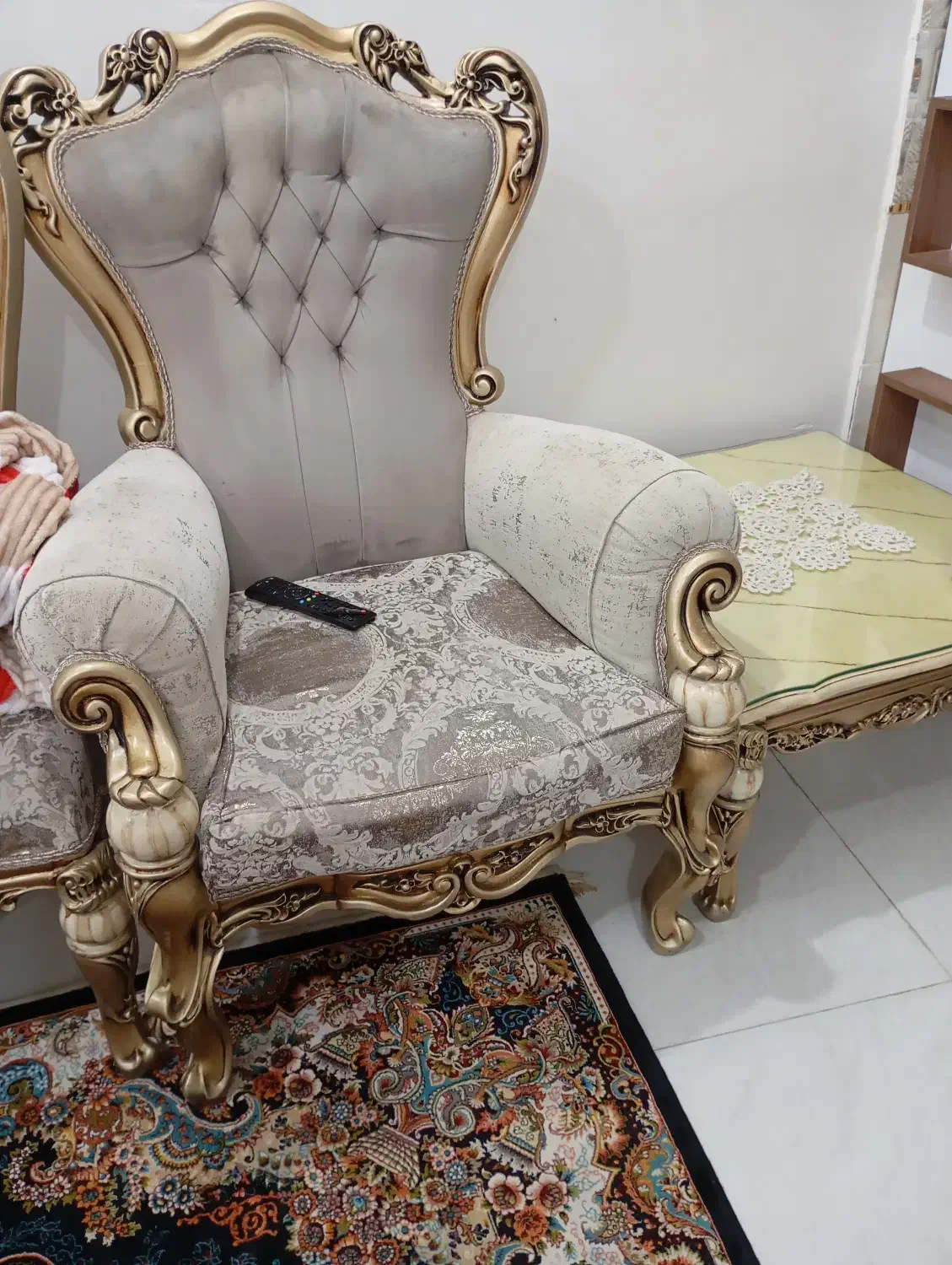 مبل افسون 2تا|مبلمان خانگی و میز عسلی|رشت, منظریه|دیوار