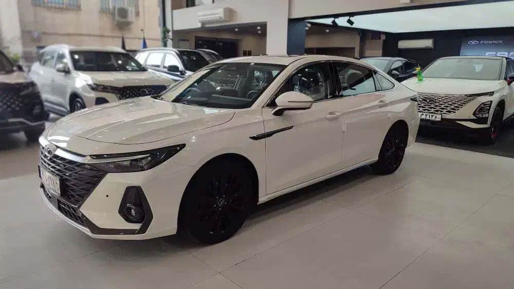 فروش نقد و اقساط اریزو 8 تحویل فوری|خودرو سواری و وانت|تهران, فردوسی|دیوار