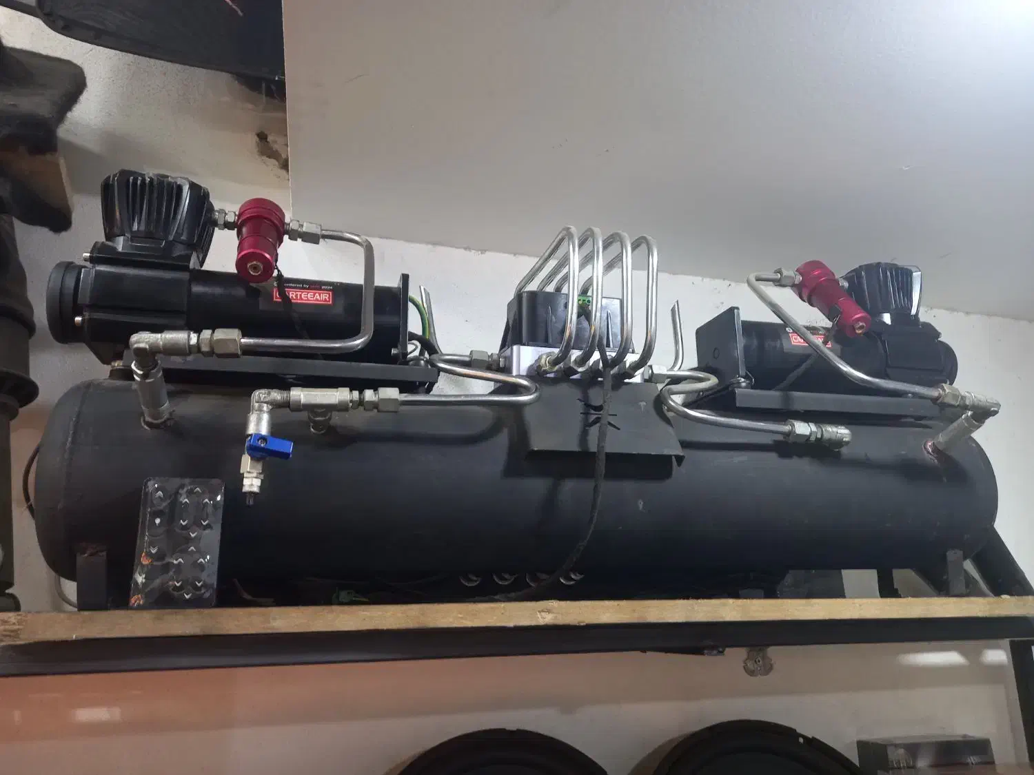 پنوماتیک خانواده پژو دیزاینی کامل|قطعات یدکی و لوازم جانبی|آستانه اشرفیه, |دیوار