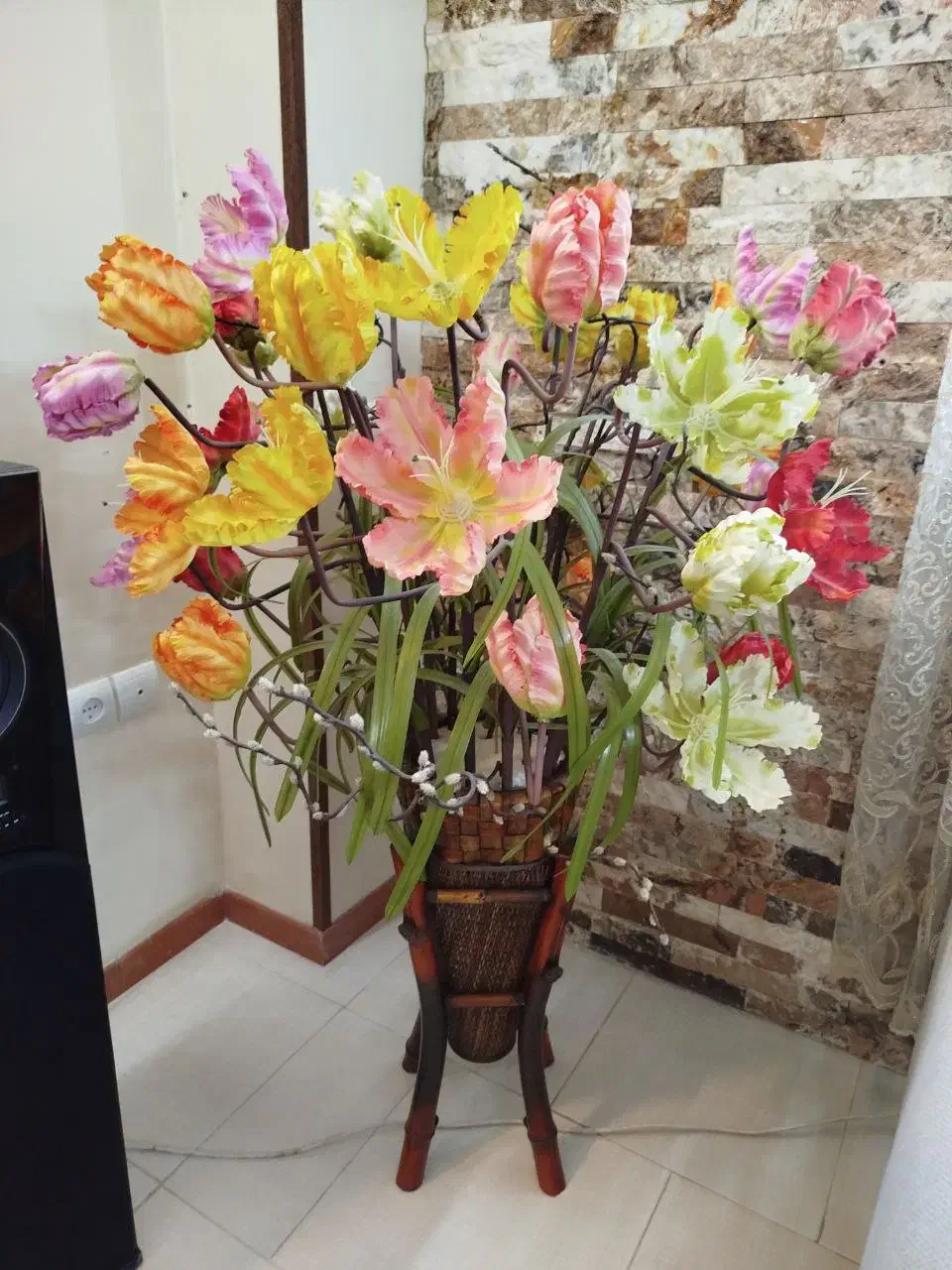 گلدان مصنوعی|گل مصنوعی|محمدیه-قزوین, |دیوار