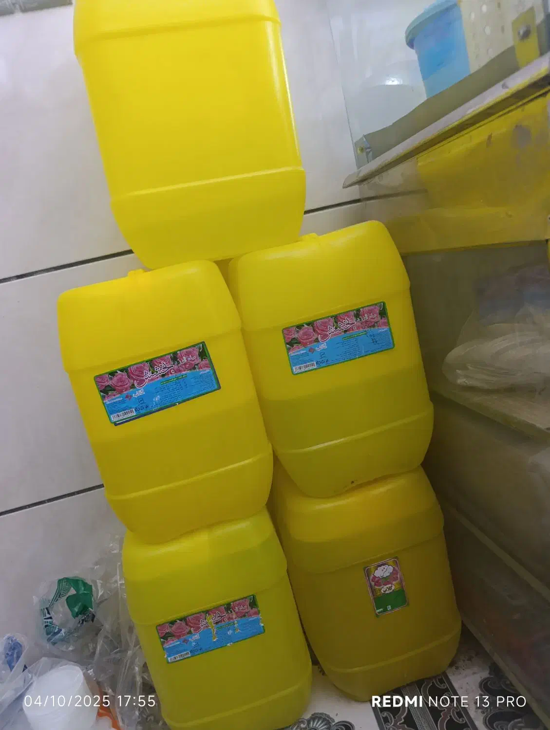 گالن محکم وتمیز|ظروف نگهدارنده، پلاستیکی، یکبارمصرف|سنندج, |دیوار