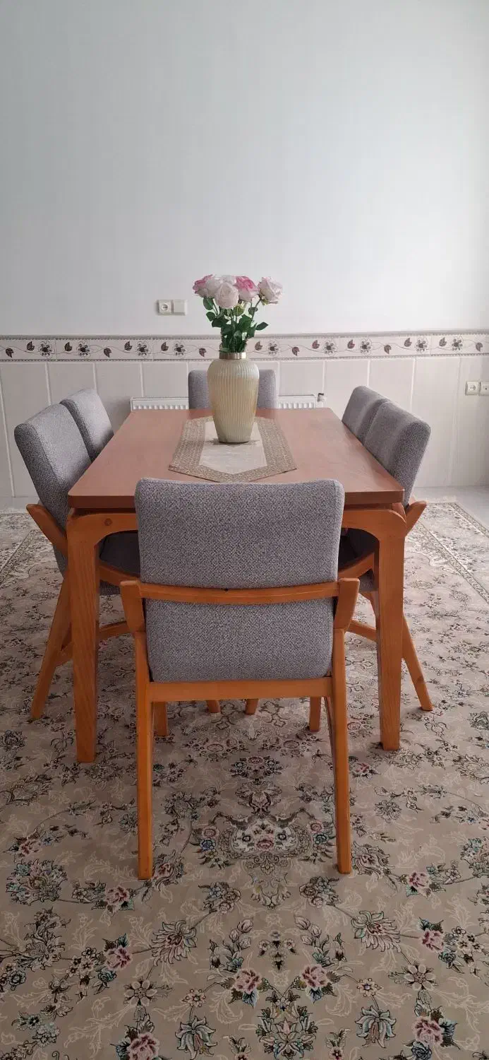 میز نهار خوری|میز و صندلی غذاخوری|کشکوئیه, |دیوار