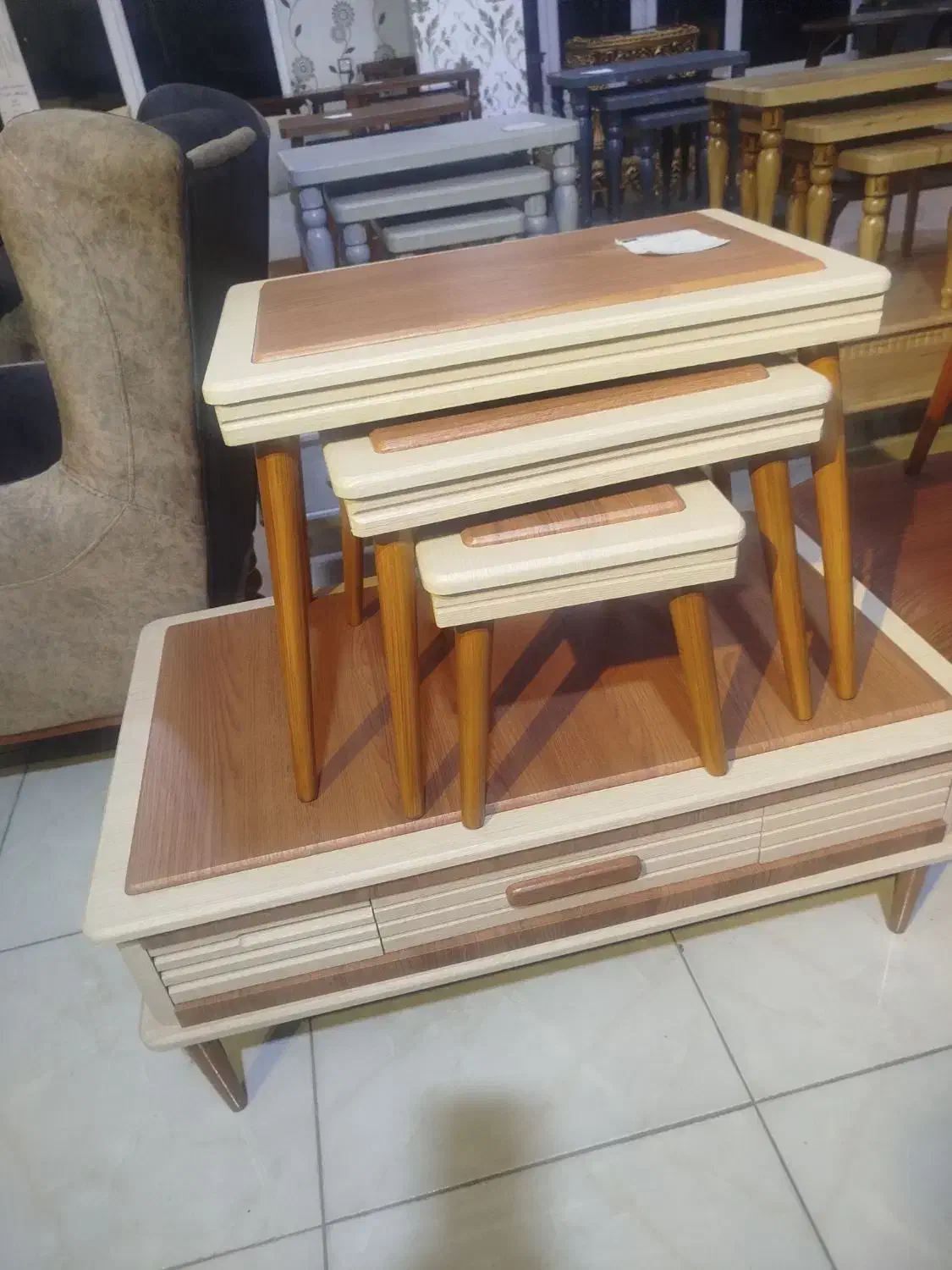 جلومبلی الیف زرکالاا|مبلمان خانگی و میز عسلی|یاسوج, |دیوار