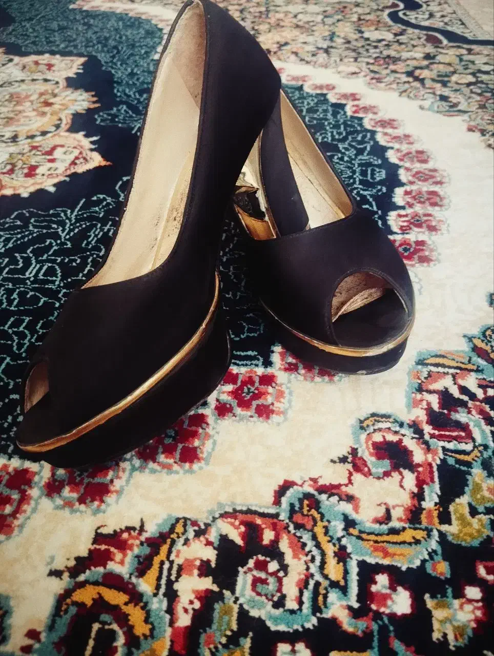 کفش ها همگی در حد نو|کیف، کفش، کمربند|کاشمر, |دیوار