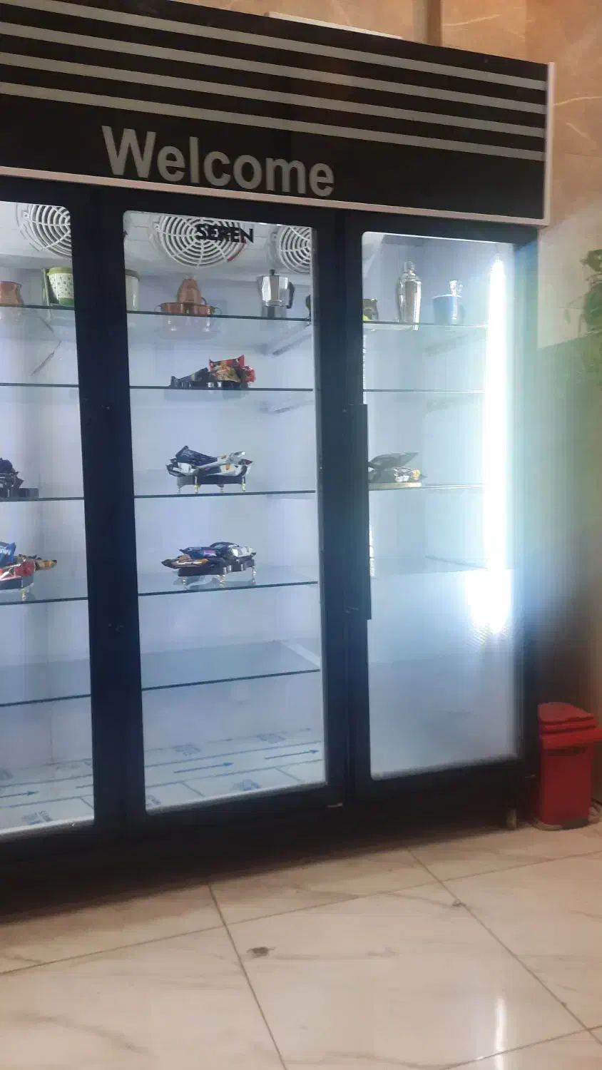 یخچال ایستاده در حد نو|کافیشاپ و رستوران|فردیس, خیام غربی|دیوار