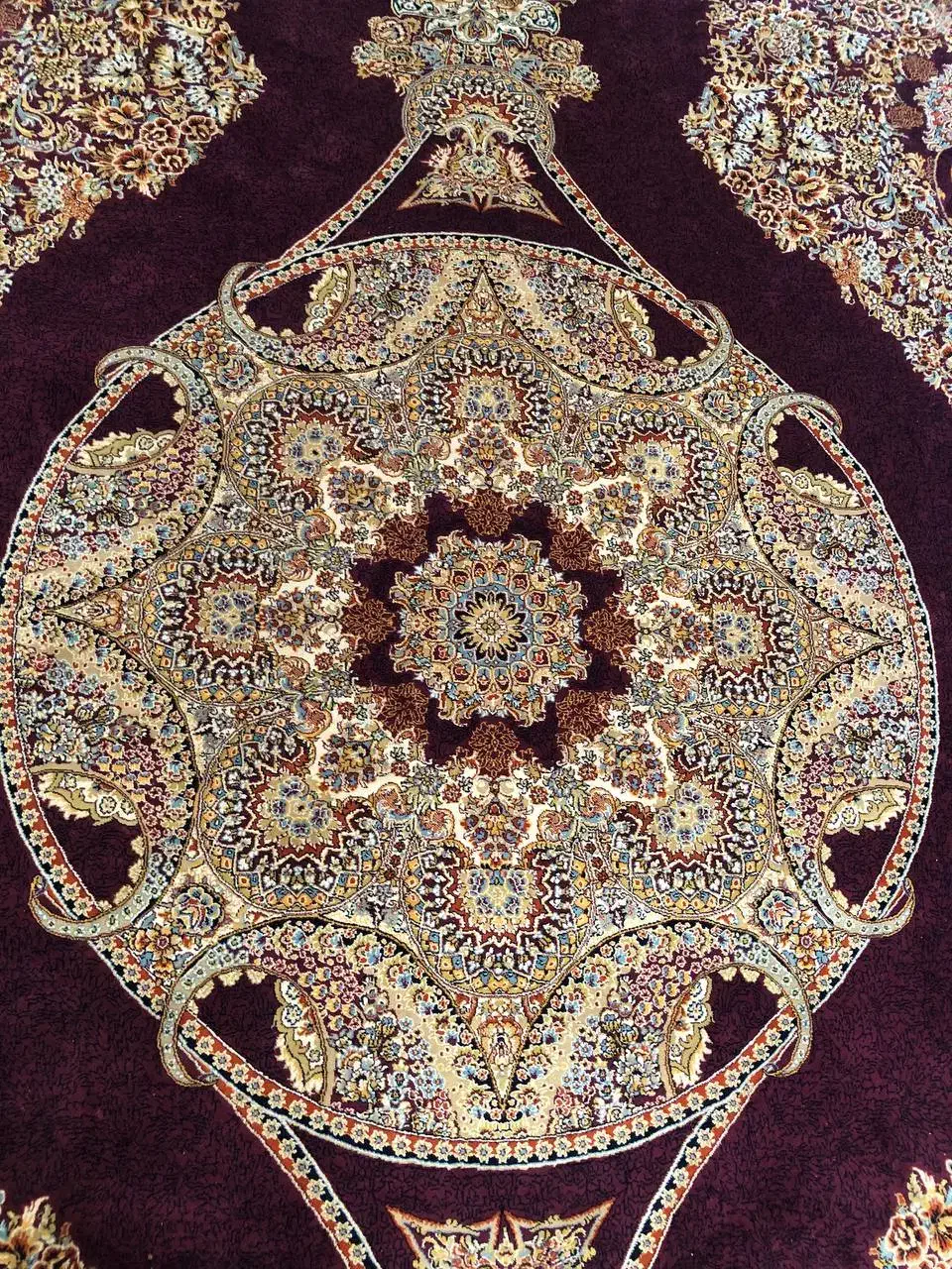 فرش تراکم ۲۵۵۰ خیلی تمیز و خوشگل|فرش|کلاله, |دیوار