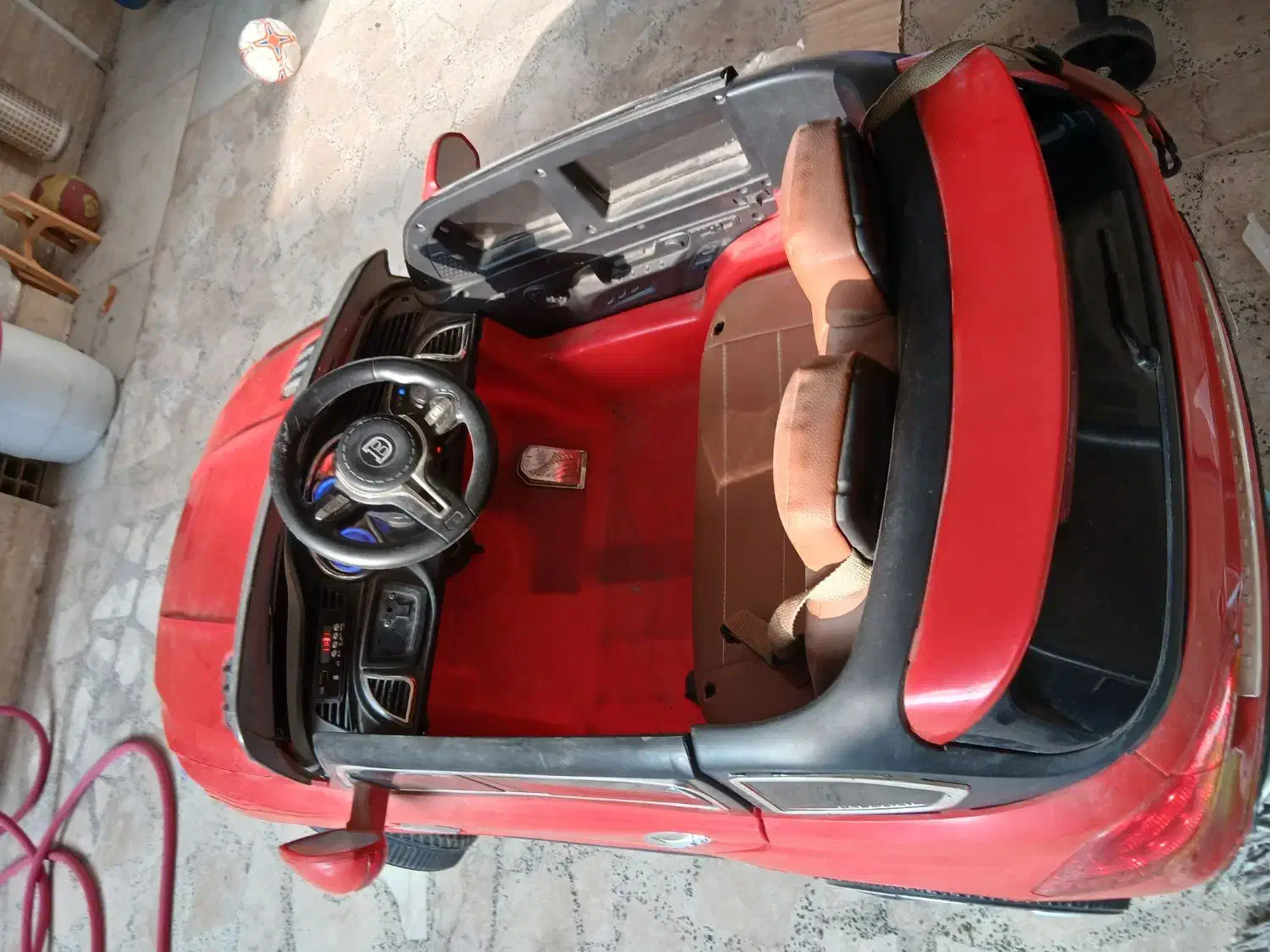 ماشین شارژی بسیار تمیز و سالم|اسباب و اثاث بچه|رشت, باهنر|دیوار