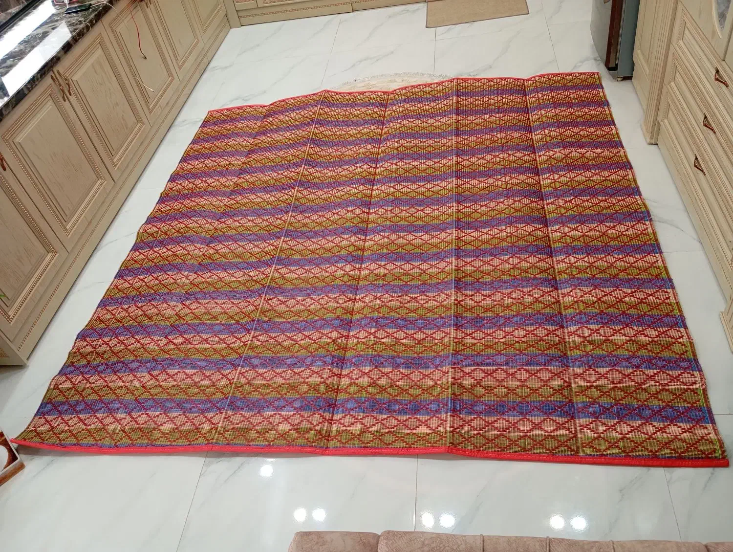 فرش مسافرتی پلاستیکی نونو زیر قیمت|فرش|یزد, |دیوار