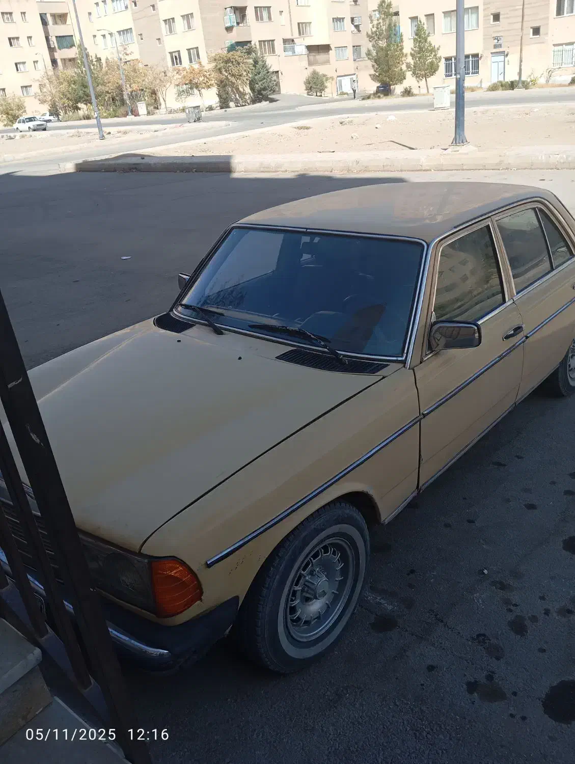 بنز ۲۳۰دانشجویی مدل ۵۹|خودرو کلاسیک|فولادشهر, C4|دیوار