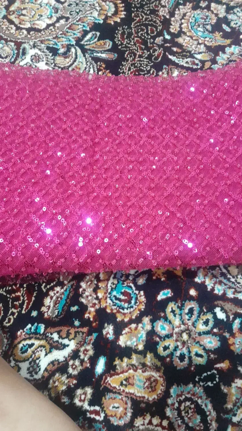 چند عدد دسمال همراه یک قوار لباس|لباس|مهاباد (آذربایجان غربی), |دیوار