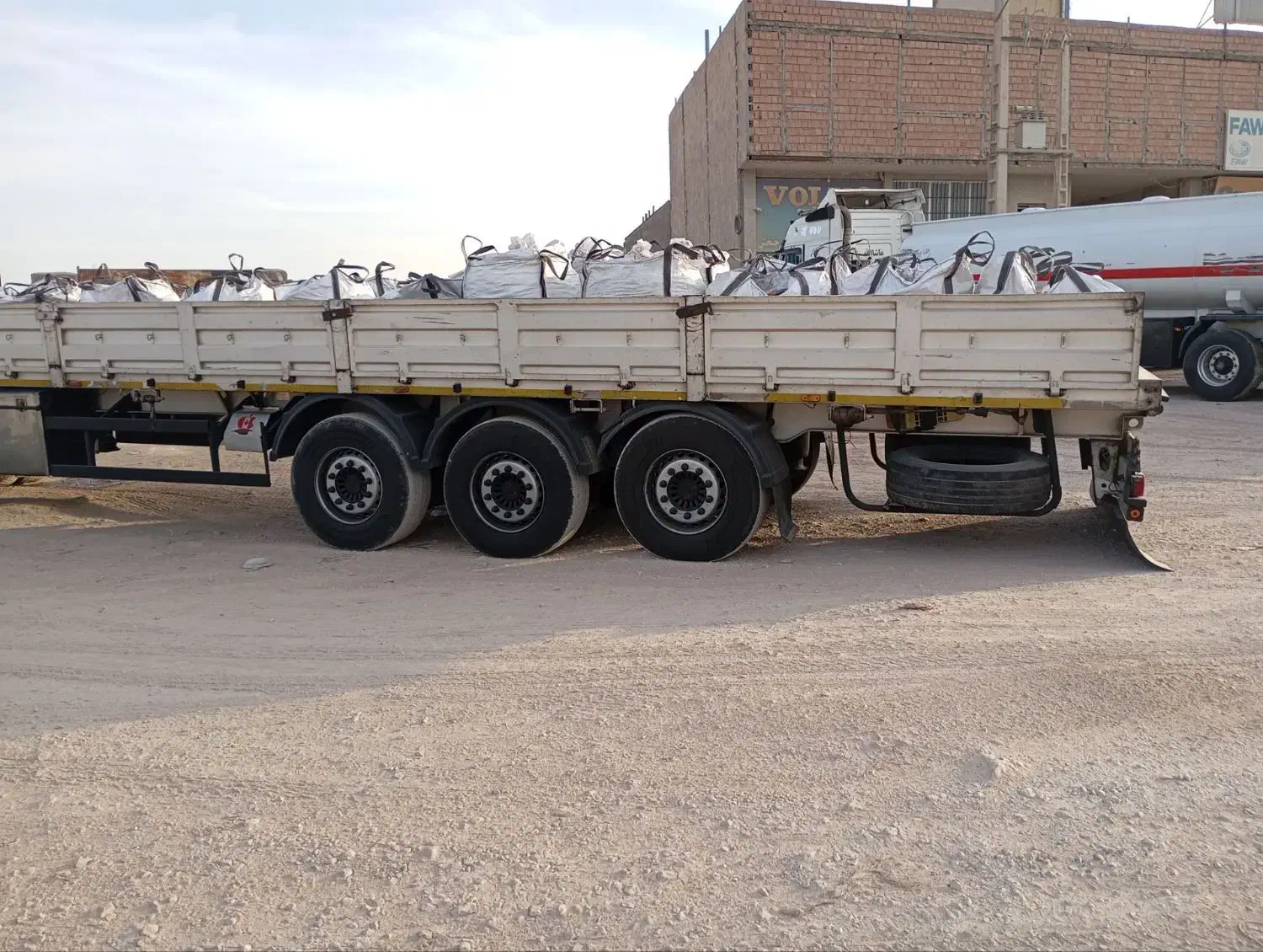 کفی|خودرو سنگین|بردسیر, |دیوار