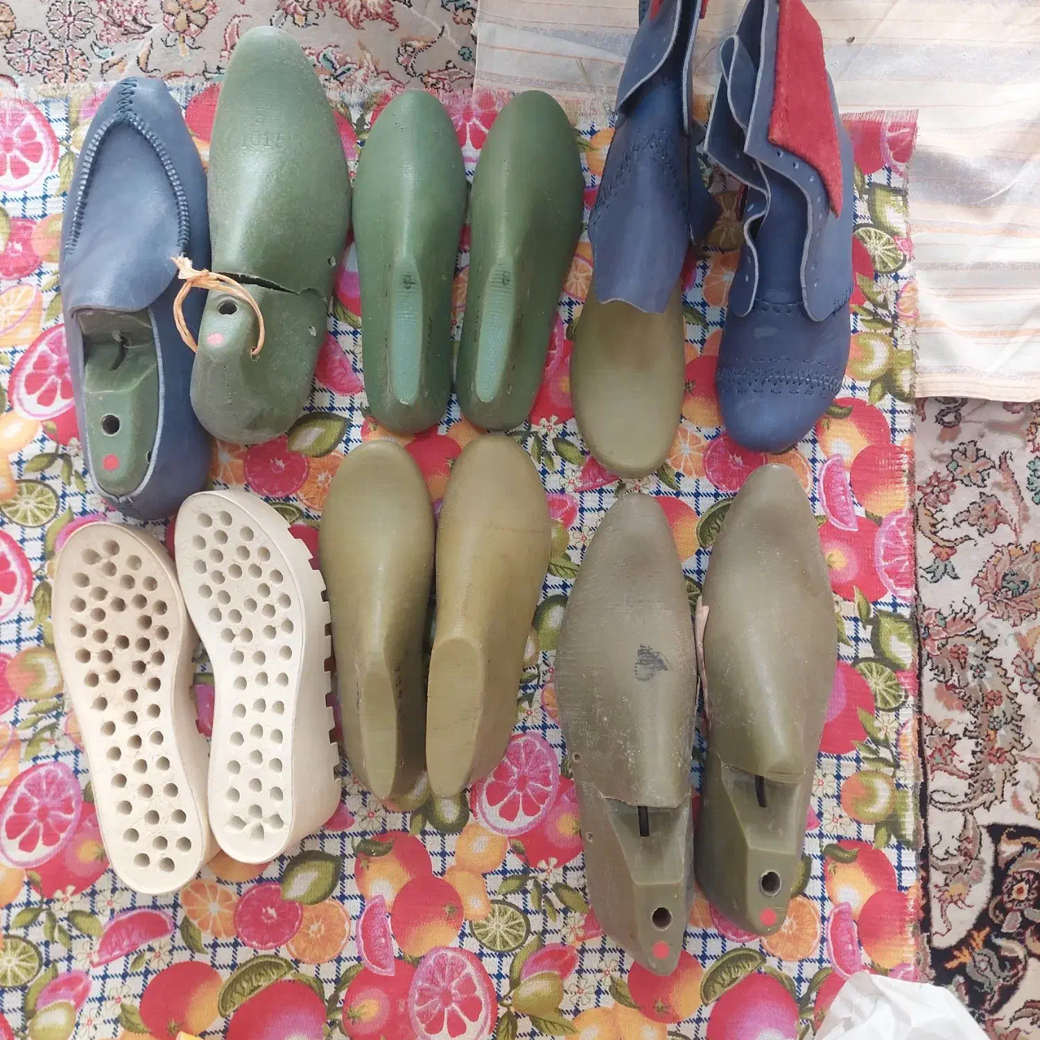 تعدادی غالب کفش برای فروش|کیف، کفش، کمربند|شاهین‌شهر, شهرک گلدیس|دیوار