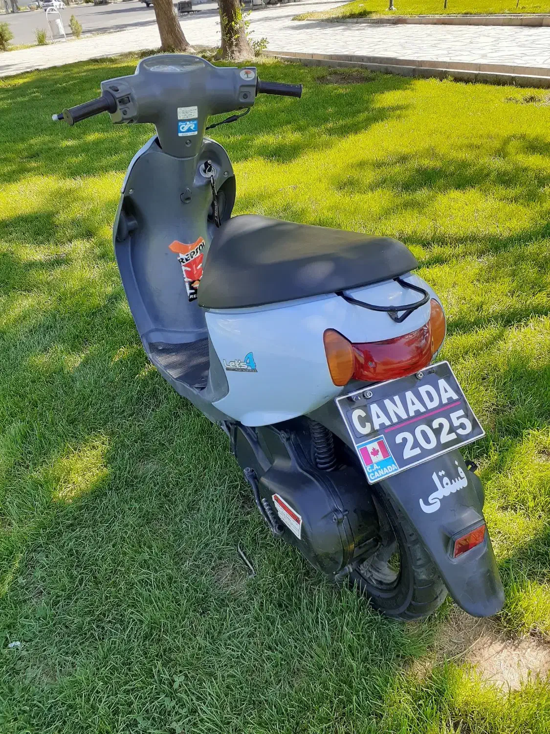 دوچرخه|دوچرخه، اسکیت، اسکوتر|قروه, |دیوار